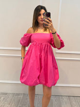 Cargar imagen en el visor de la galería, KATHY - Vestido corto rosa barbie