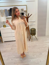 Cargar imagen en el visor de la galería, EDNA - Vestido midi beige
