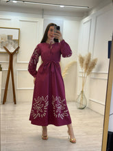 Cargar imagen en el visor de la galería, NOVAIRE - Maxi vestido uva manga larga