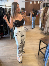 Cargar imagen en el visor de la galería, KYLIE - Set de pantalón y blusa negro con blanco