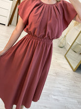 Cargar imagen en el visor de la galería, LAURA - Vestido midi ladrillo