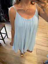 Cargar imagen en el visor de la galería, LUMAR - Vestido corto azul tirantes