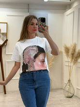 Cargar imagen en el visor de la galería, LOLA - Playera blanca estampada