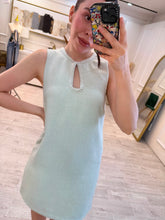 Cargar imagen en el visor de la galería, LEANDRA - Vestido corto sin mangas