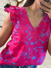 Cargar imagen en el visor de la galería, ELOISA - Blusa estampado fucsia con azul