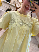 Cargar imagen en el visor de la galería, TAMARA - Vestido corto amarillo