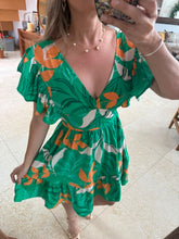 Cargar imagen en el visor de la galería, ISIDORA - Vestido corto verde estampado hojas