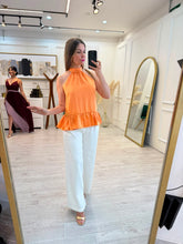 Cargar imagen en el visor de la galería, TABEI - Blusa naranja