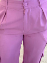 Cargar imagen en el visor de la galería, HELEN - Pantalon rosa tipo cargo