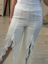 Cargar imagen en el visor de la galería, FABRIZIA - Pantalon blanco con olanes