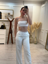 Cargar imagen en el visor de la galería, ARTEMIS - Set blusa y pantalon blanco con khaki
