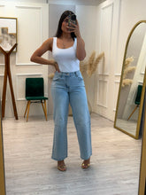 Cargar imagen en el visor de la galería, JOSEFINA - Pantalon denim claro