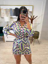 Cargar imagen en el visor de la galería, PATRICIA - Vestido corto estampado geométrico
