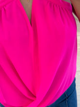 Cargar imagen en el visor de la galería, SALLY - Blusa fucsia