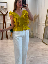 Cargar imagen en el visor de la galería, CATALINA - Blusa amarilla