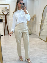 Cargar imagen en el visor de la galería, SILVIA - Pantalon beige.