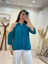Cargar imagen en el visor de la galería, HAYDEN - Blusa verde petroleo