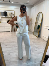 Cargar imagen en el visor de la galería, ADELINE - Set blusa y pantalon blanco