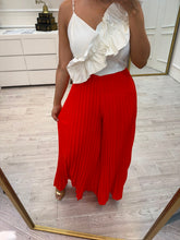 Cargar imagen en el visor de la galería, ADA - Palazzo rojo con blanco