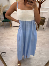 Cargar imagen en el visor de la galería, BEGOÑA - Maxi vestido azul y blanco