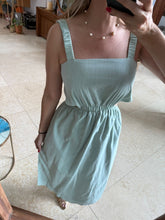 Cargar imagen en el visor de la galería, CRESSIDA - Maxi vestido verde claro