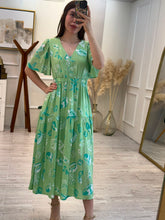 Cargar imagen en el visor de la galería, BALTAZARA - Maxi vestido verde estampado