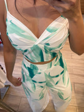 Cargar imagen en el visor de la galería, HAYDEE - Set pantalon y blusa blanco con verde