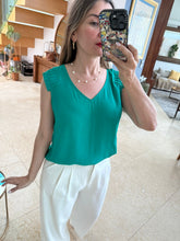 Cargar imagen en el visor de la galería, SANTINA - Blusa verde