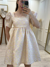 Cargar imagen en el visor de la galería, JANA - Vestido corto beige