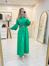 Cargar imagen en el visor de la galería, BALTAZARA - Maxi vestido verde tipo camisero