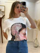 Cargar imagen en el visor de la galería, LOLA - Playera blanca estampada