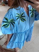 Cargar imagen en el visor de la galería, CAROLA - Vestido corto azul palmeras