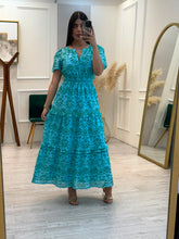 Cargar imagen en el visor de la galería, DEIDRE - Maxi vestido azul estampado