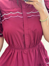 Cargar imagen en el visor de la galería, MAKAYLA - Vestido corto vino