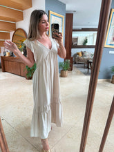 Cargar imagen en el visor de la galería, SERENA - Maxi vestido avena