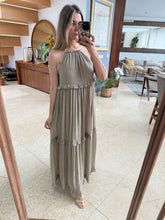 Cargar imagen en el visor de la galería, MILAN - Maxi vestido olivo