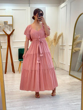 Cargar imagen en el visor de la galería, QUINN - Maxi vestido rosa