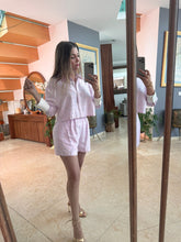 Cargar imagen en el visor de la galería, ENYA - Set blusa y short rayas rosa