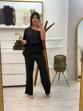 Cargar imagen en el visor de la galería, JAZMIN - Palazzo negro asimétrico