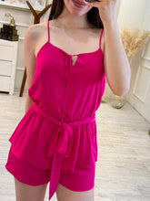 Cargar imagen en el visor de la galería, RAELYN - Jumper fucsia