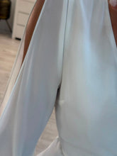 Cargar imagen en el visor de la galería, TABITHA - Blusa blanca manga larga