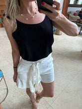 Cargar imagen en el visor de la galería, ARTEMISA - Short blanco