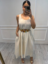 Cargar imagen en el visor de la galería, PHILOMENA - Vestido midi avena