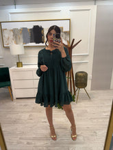 Cargar imagen en el visor de la galería, HORACIA - Vestido corto verde botella