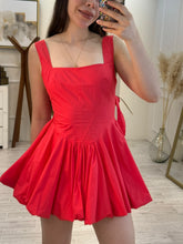 Cargar imagen en el visor de la galería, BRITNEY - Vestido corto rojo