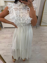 Cargar imagen en el visor de la galería, ANTONIETA - Maxi vestido blanco