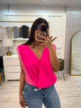 Cargar imagen en el visor de la galería, INAYA - Panti blusa fucsia