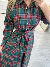 Cargar imagen en el visor de la galería, GRACELYN - Vestido midi cuadros verde con rojo