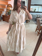 Cargar imagen en el visor de la galería, ROSETTA - Maxi vestido beige hojas
