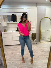 Cargar imagen en el visor de la galería, INAYA - Panti blusa fucsia
